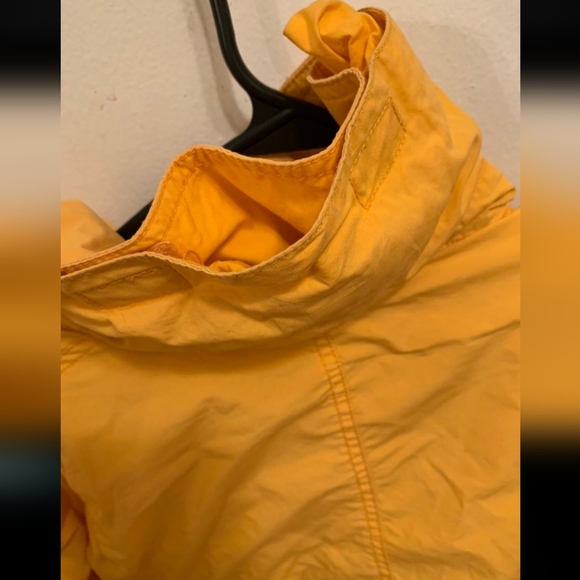 Thornton Bay jacket - Picture 2 of 3